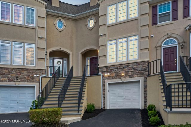 9 W Aspen Way, Matawan, NJ 07747