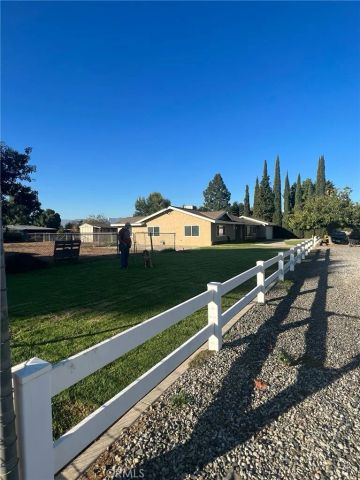 1192 Man O War, Norco, CA 92860