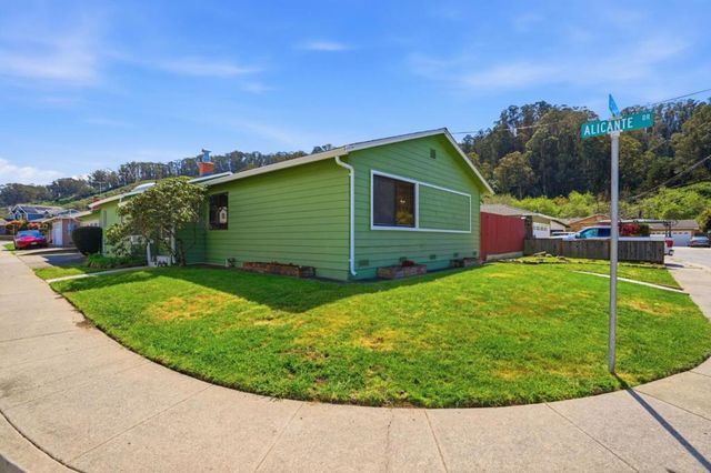 1372 Alicante Drive, Pacifica, CA 94044