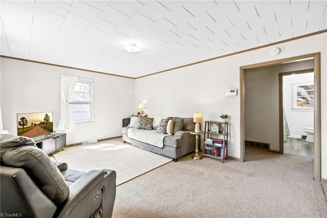 617 Hargrave Street, Lexington, NC 27292