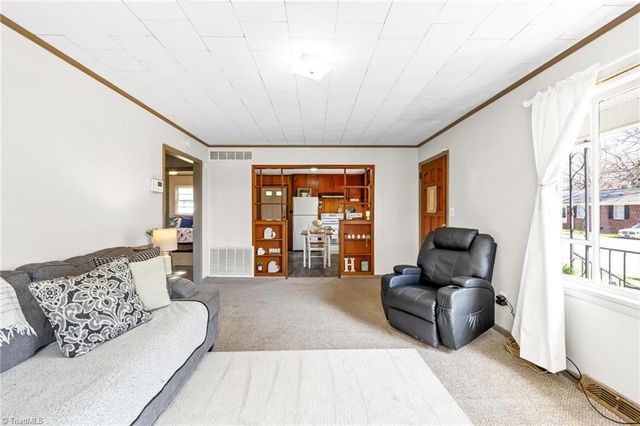 617 Hargrave Street, Lexington, NC 27292