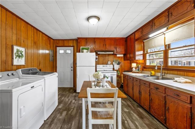 617 Hargrave Street, Lexington, NC 27292