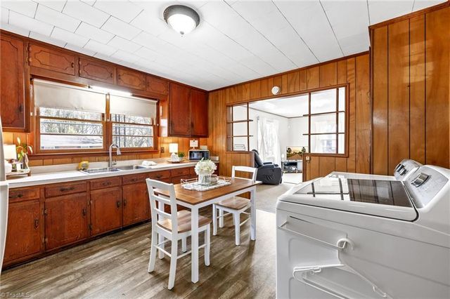 617 Hargrave Street, Lexington, NC 27292