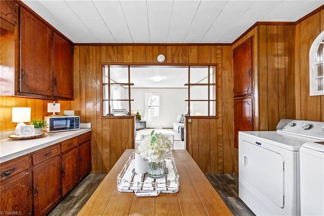 617 Hargrave Street, Lexington, NC 27292