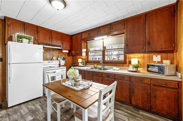 617 Hargrave Street, Lexington, NC 27292