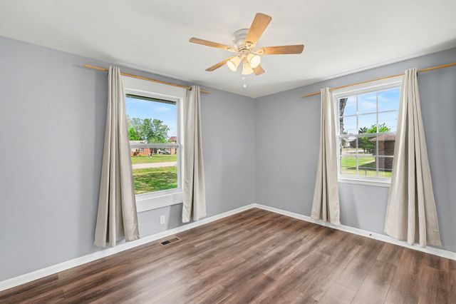 1214 Rutherford St, Murfreesboro, TN 37130