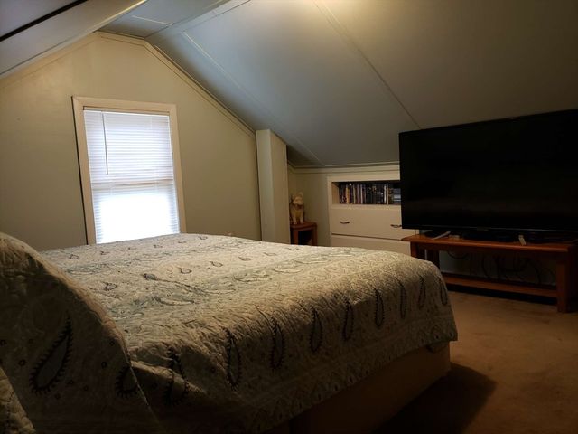 32 Birch Rd, Natick, MA 01760