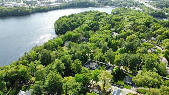 32 Birch Rd, Natick, MA 01760