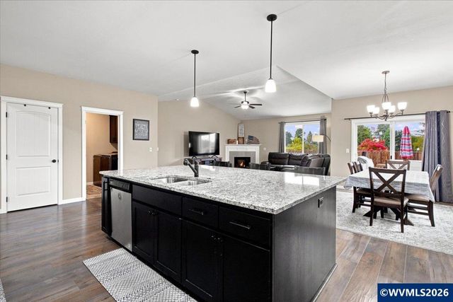2397 NE Summit Dr, Albany, OR 97321