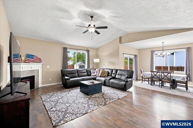 2397 NE Summit Dr, Albany, OR 97321