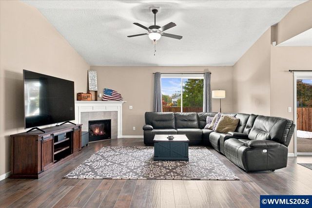 2397 NE Summit Dr, Albany, OR 97321