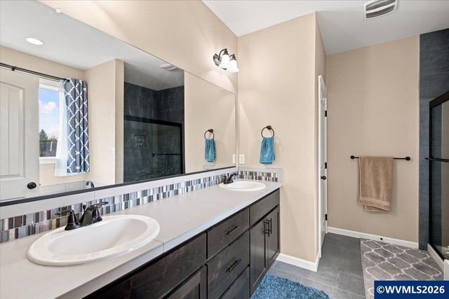 2397 NE Summit Dr, Albany, OR 97321