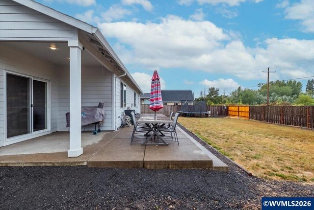 2397 NE Summit Dr, Albany, OR 97321