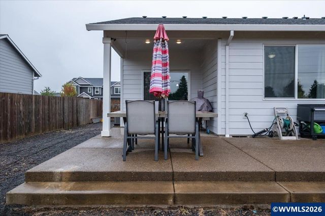 2397 NE Summit Dr, Albany, OR 97321