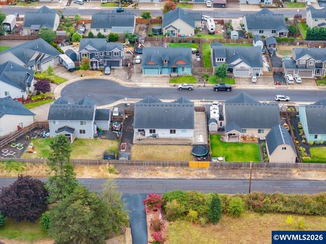 2397 NE Summit Dr, Albany, OR 97321