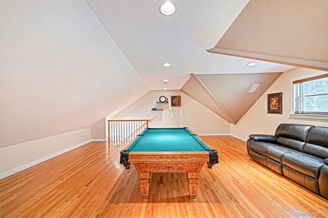 4 Holly Lane, Nissequogue, NY 11780