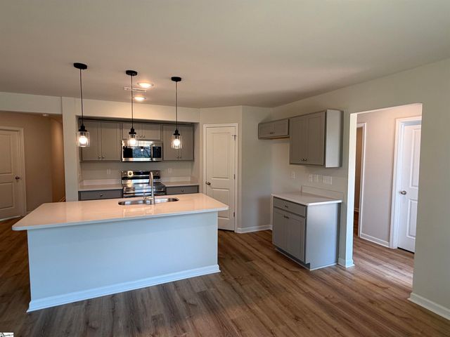 31 Campbell Street, Duncan, SC 29334