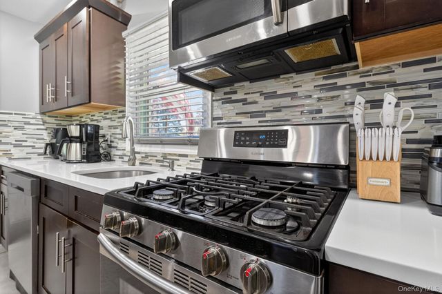117 Lester Drive, Tappan, NY 10983