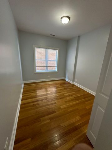 6229 N Richmond Street 4S, Chicago, IL 60659