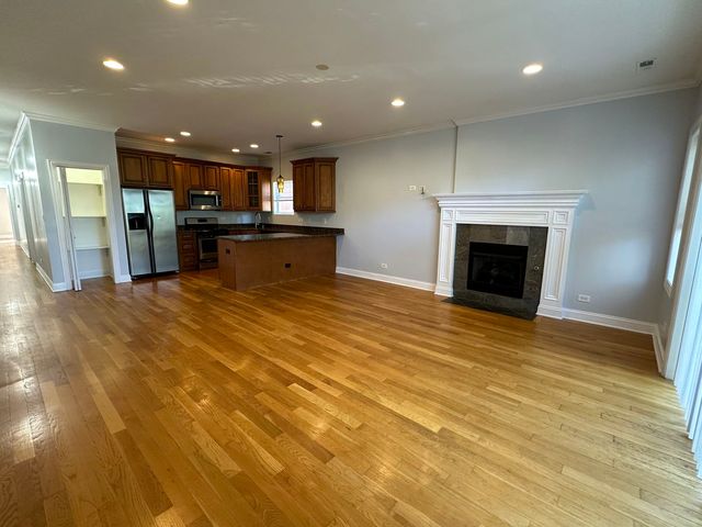 6229 N Richmond Street 4S, Chicago, IL 60659