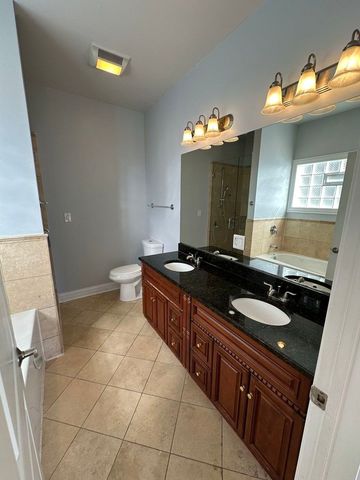 6229 N Richmond Street 4S, Chicago, IL 60659