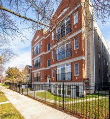6229 N Richmond Street 4S, Chicago, IL 60659