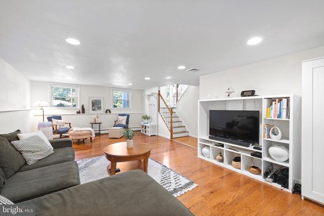 209 JAMES RD, Broomall, PA 19008