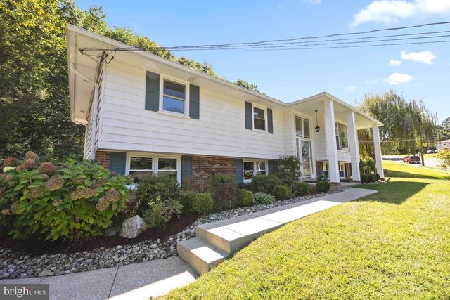 209 JAMES RD, Broomall, PA 19008