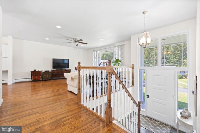 209 JAMES RD, Broomall, PA 19008