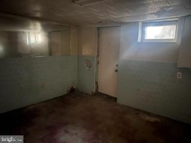 1517 N DECKER AVE, Baltimore, MD 21213