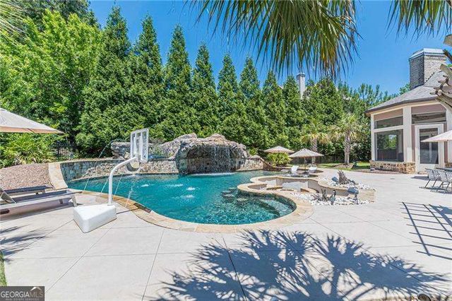 730 Glenairy Drive, Sandy Springs, GA 30328