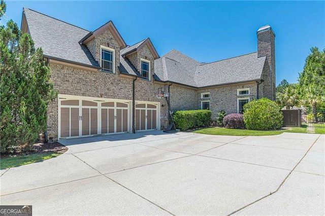 730 Glenairy Drive, Sandy Springs, GA 30328