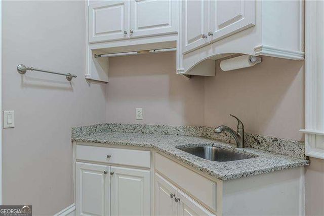 730 Glenairy Drive, Sandy Springs, GA 30328