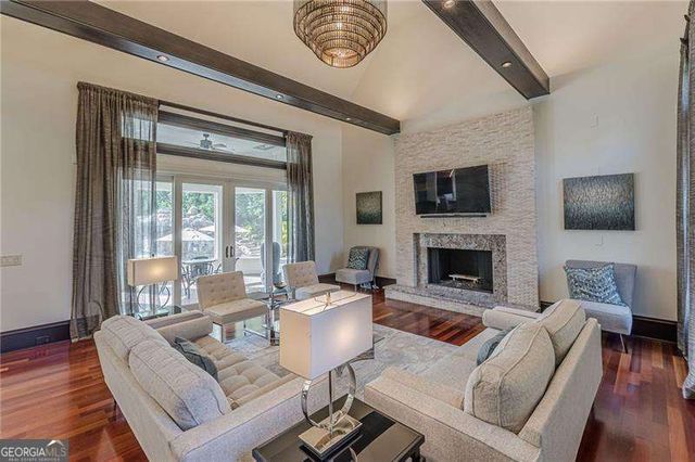 730 Glenairy Drive, Sandy Springs, GA 30328