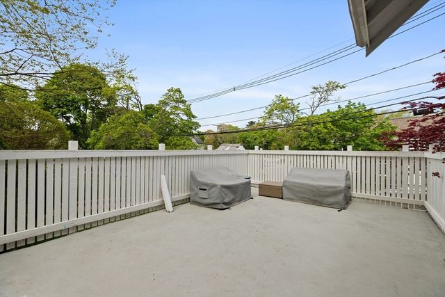 185 Franklin St, Stoneham, MA 02180