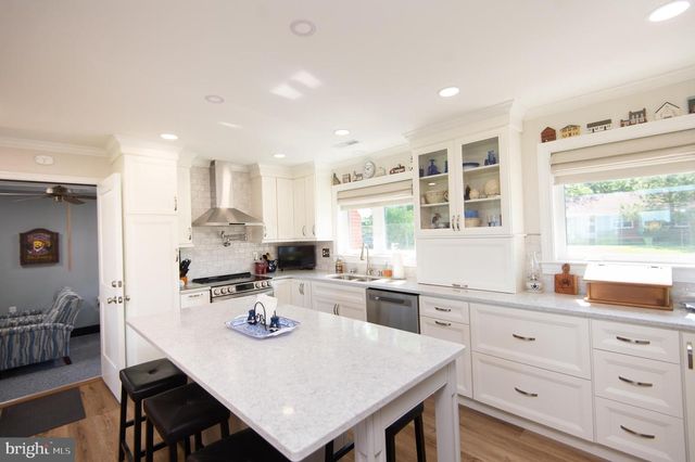 9 HATSAWAP RD, Cambridge, MD 21613