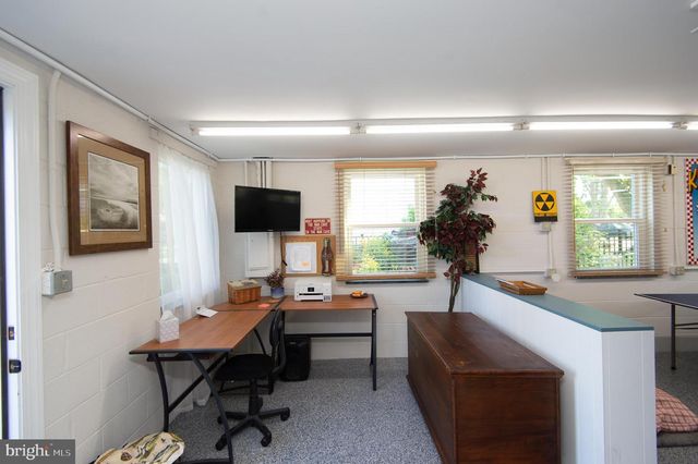 9 HATSAWAP RD, Cambridge, MD 21613