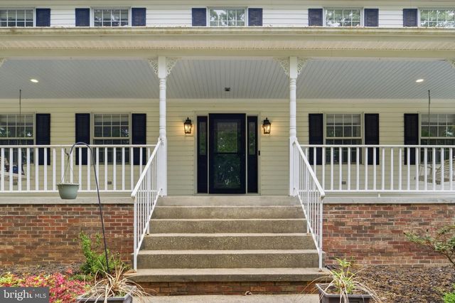 6040 SOUTHGATE FARM RD, Indian Head, MD 20640