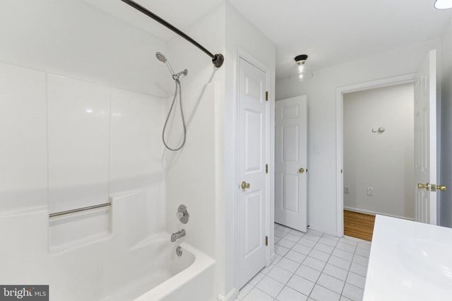 6040 SOUTHGATE FARM RD, Indian Head, MD 20640
