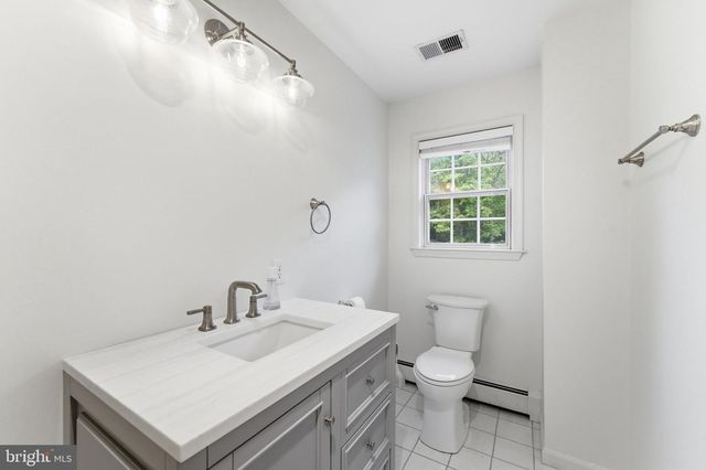 6040 SOUTHGATE FARM RD, Indian Head, MD 20640