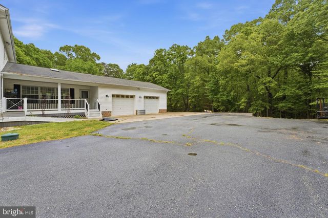6040 SOUTHGATE FARM RD, Indian Head, MD 20640