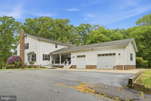6040 SOUTHGATE FARM RD, Indian Head, MD 20640
