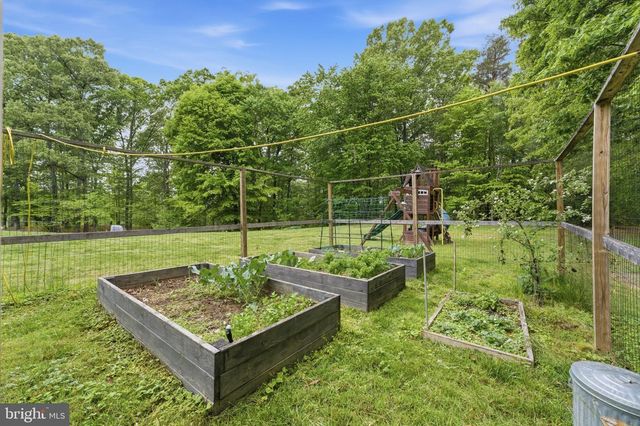6040 SOUTHGATE FARM RD, Indian Head, MD 20640