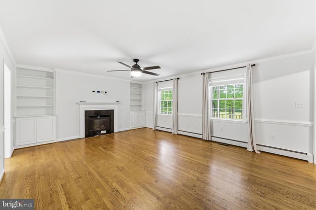 6040 SOUTHGATE FARM RD, Indian Head, MD 20640