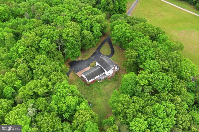 6040 SOUTHGATE FARM RD, Indian Head, MD 20640