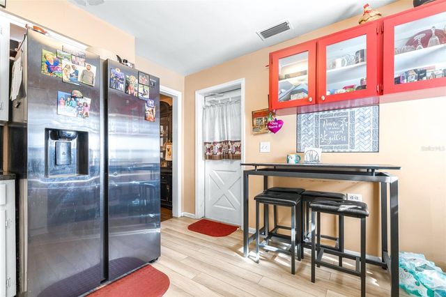 628 E LAUREL AVENUE, Eagle Lake, FL 33839