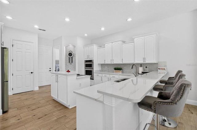 16431 BRISTOL LAKE CIRCLE, Orlando, FL 32828