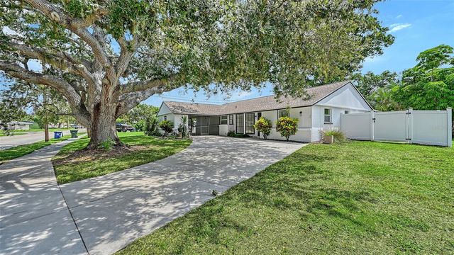 6711 S LOCKWOOD RIDGE ROAD, Sarasota, FL 34231
