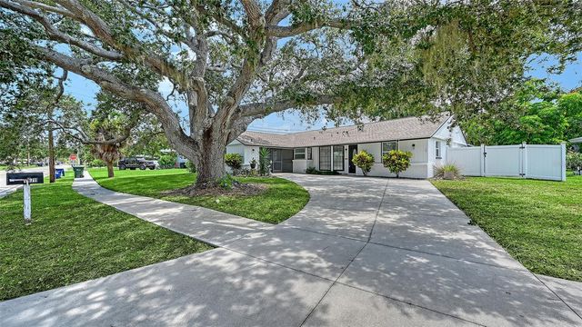 6711 S LOCKWOOD RIDGE ROAD, Sarasota, FL 34231