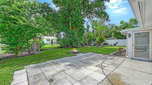 6711 S LOCKWOOD RIDGE ROAD, Sarasota, FL 34231